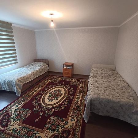 "Kamchybek Ata" Guest House B&B Tert-Kul' Eksteriør billede